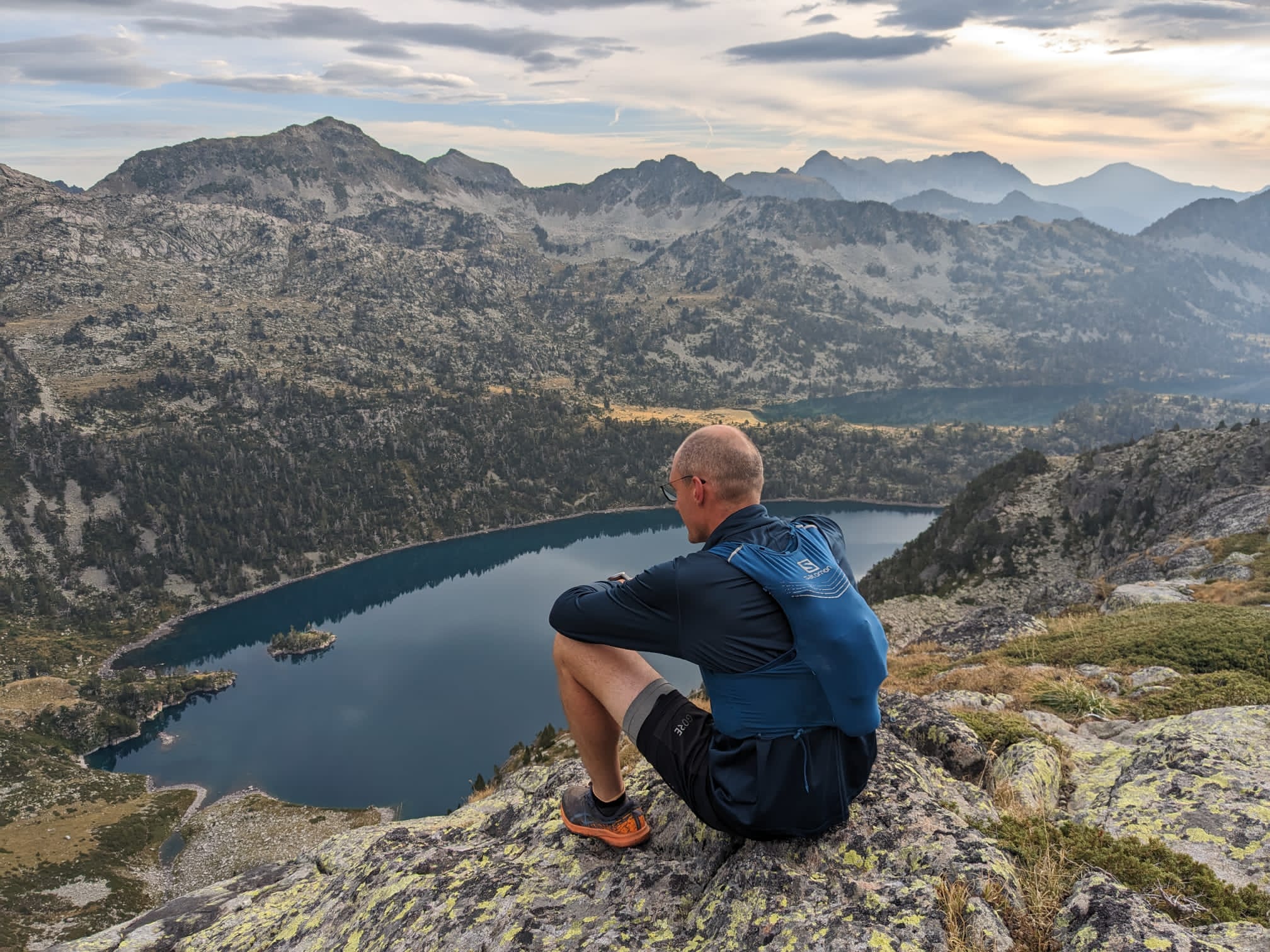 Maxence en montagne après une longue sortie trail et randonnée
