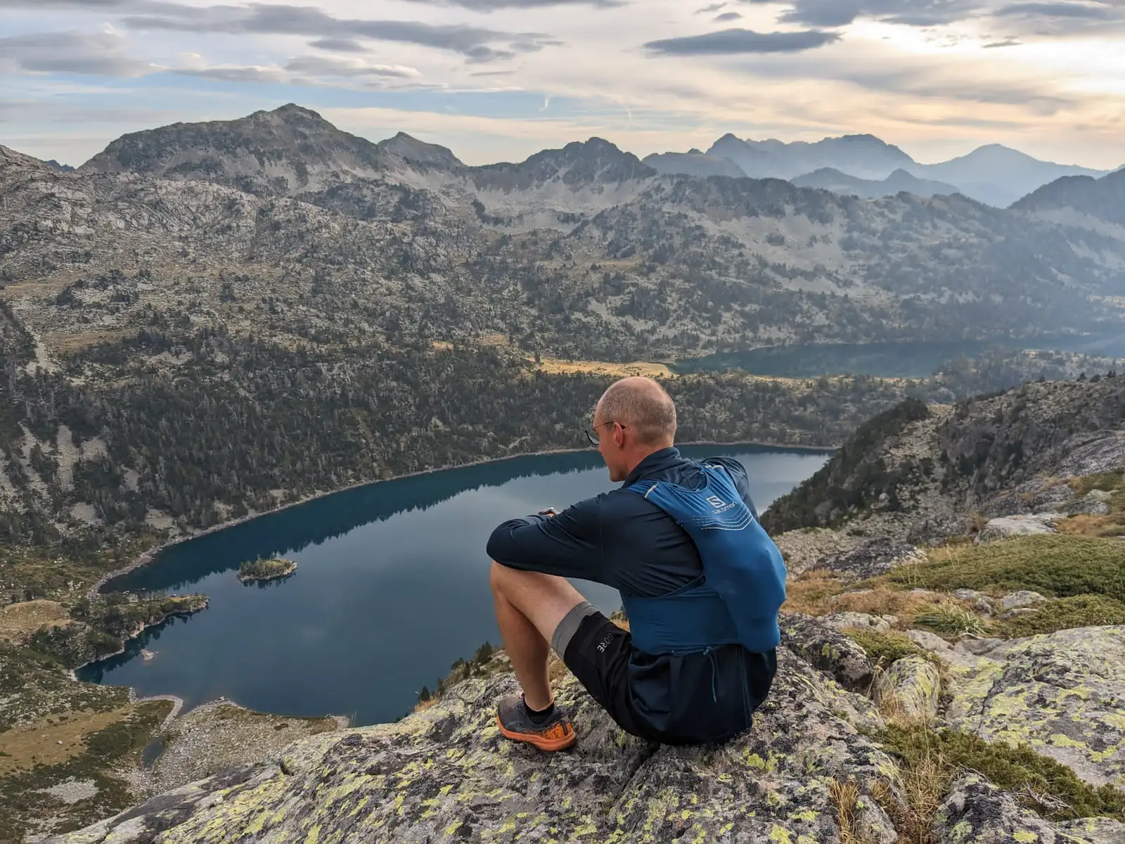 Maxence en montagne après une longue sortie trail et randonnée