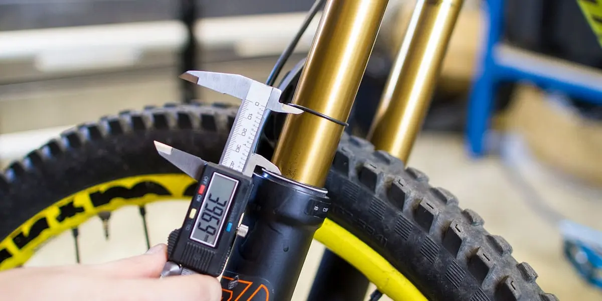 Réglage fourche VTT SAG détente compression pour VTT marathon